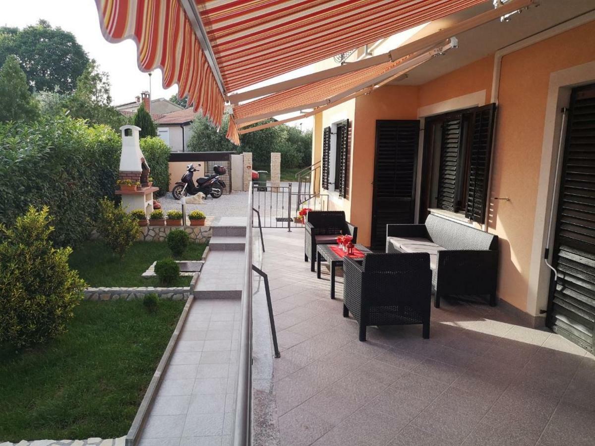 Apartment Stela Poreč Exteriör bild
